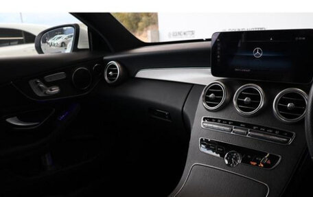 Mercedes-Benz C-Класс, 2019 год, 2 300 000 рублей, 20 фотография