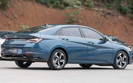 Hyundai Elantra, 2022 год, 1 480 000 рублей, 3 фотография