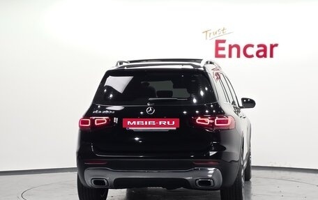 Mercedes-Benz GLB, 2022 год, 3 427 007 рублей, 4 фотография