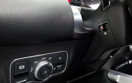 Mercedes-Benz GLB, 2022 год, 3 427 007 рублей, 17 фотография