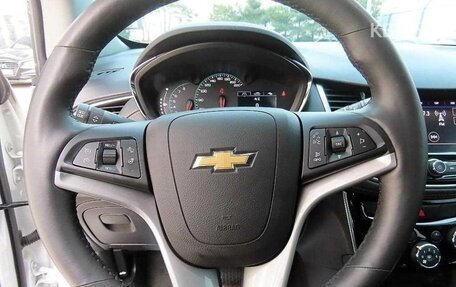 Chevrolet Trax, 2021 год, 1 277 500 рублей, 8 фотография