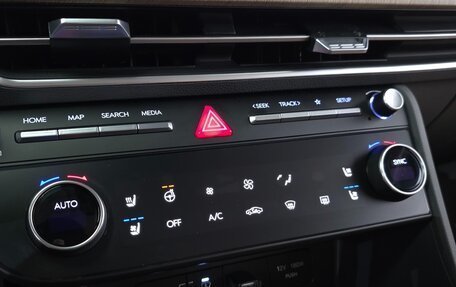 Hyundai Sonata VIII, 2025 год, 18 фотография