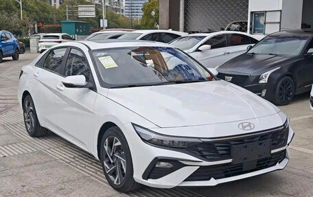 Hyundai Elantra, 2026 год, 1 735 000 рублей, 6 фотография