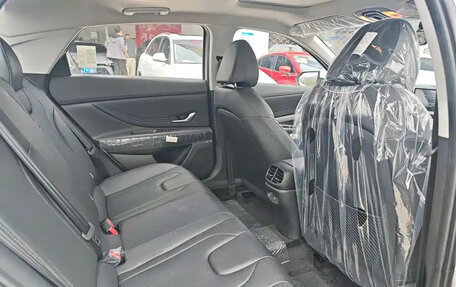 Hyundai Elantra, 2026 год, 1 735 000 рублей, 13 фотография