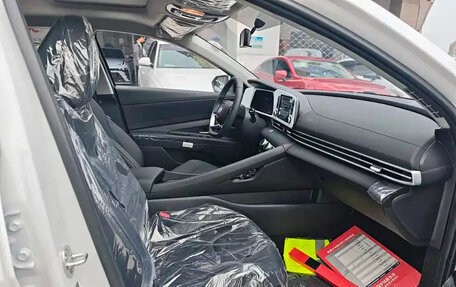 Hyundai Elantra, 2026 год, 1 735 000 рублей, 11 фотография