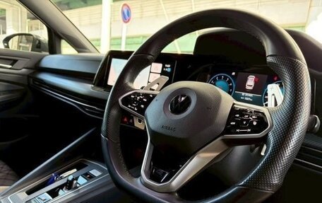 Volkswagen Golf VIII, 2021 год, 1 550 000 рублей, 20 фотография