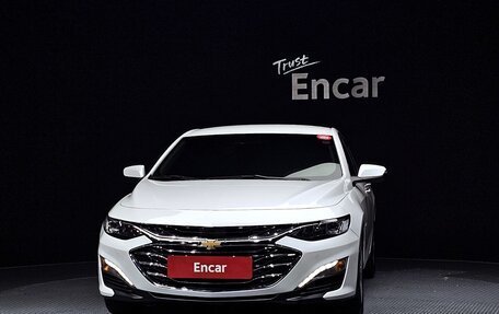Chevrolet Malibu IX, 2022 год, 1 570 000 рублей, 2 фотография