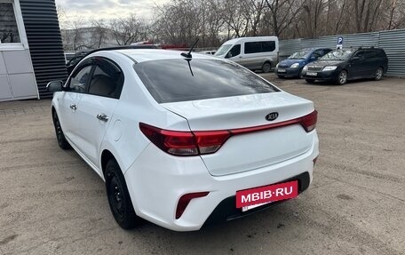 KIA Rio IV, 2019 год, 900 000 рублей, 4 фотография