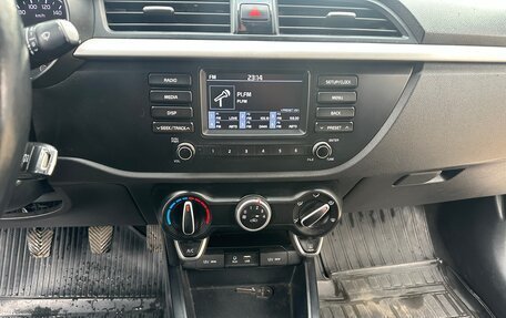 KIA Rio IV, 2019 год, 900 000 рублей, 20 фотография