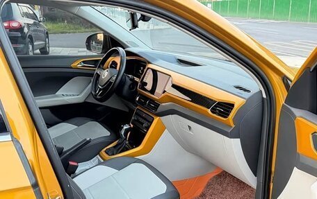 Volkswagen T-Cross I, 2022 год, 1 270 004 рублей, 12 фотография