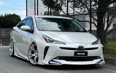 Toyota Prius IV XW50, 2022 год, 1 384 027 рублей, 1 фотография