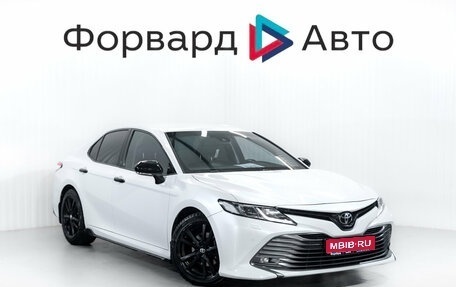 Toyota Camry, 2018 год, 2 349 000 рублей, 1 фотография