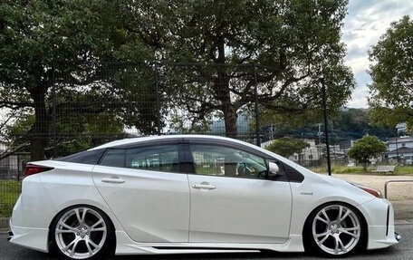 Toyota Prius IV XW50, 2022 год, 1 384 027 рублей, 6 фотография
