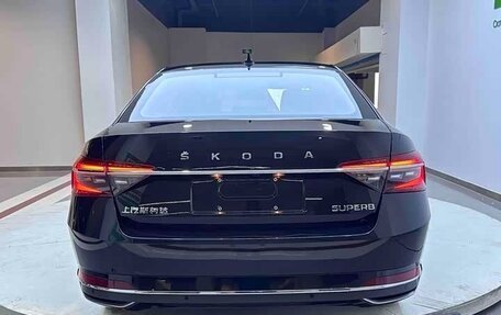 Skoda Superb III рестайлинг, 2023 год, 2 320 000 рублей, 5 фотография