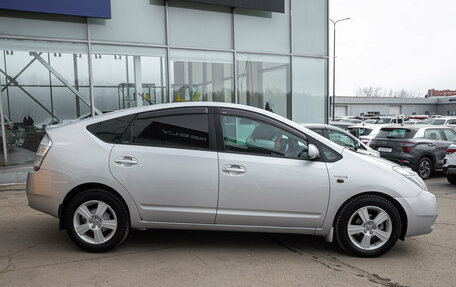 Toyota Prius, 2011 год, 948 000 рублей, 7 фотография