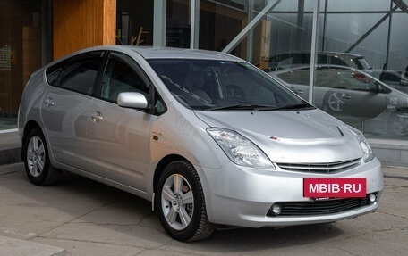 Toyota Prius, 2011 год, 948 000 рублей, 4 фотография