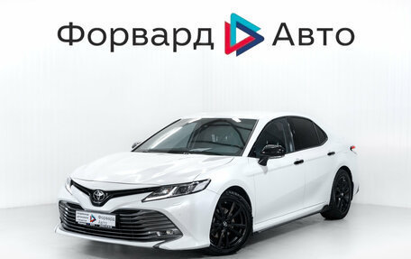 Toyota Camry, 2018 год, 2 349 000 рублей, 4 фотография