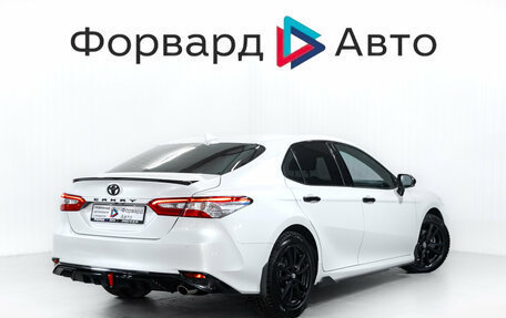 Toyota Camry, 2018 год, 2 349 000 рублей, 8 фотография