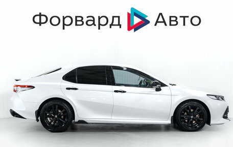 Toyota Camry, 2018 год, 2 349 000 рублей, 9 фотография