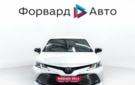 Toyota Camry, 2018 год, 2 349 000 рублей, 2 фотография