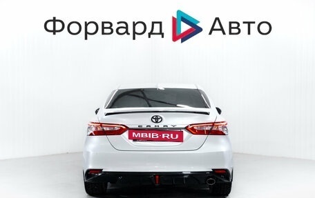 Toyota Camry, 2018 год, 2 349 000 рублей, 7 фотография