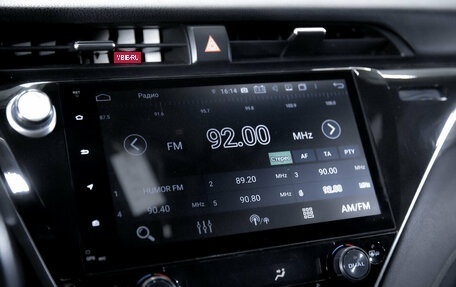 Toyota Camry, 2018 год, 2 349 000 рублей, 23 фотография