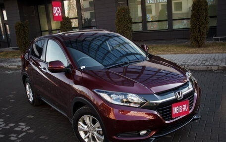 Honda Vezel, 2014 год, 2 050 000 рублей, 1 фотография