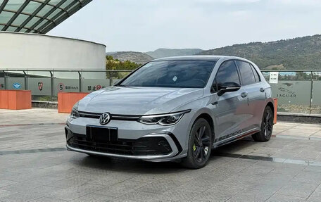 Volkswagen Golf VIII, 2023 год, 2 068 007 рублей, 1 фотография