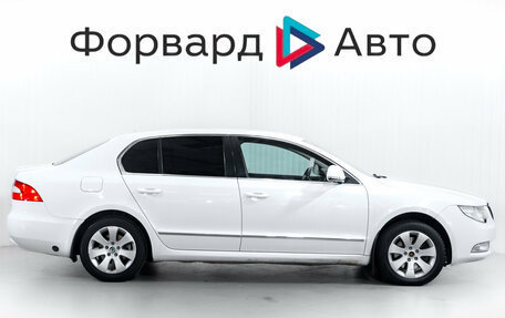 Skoda Superb III рестайлинг, 2012 год, 1 099 000 рублей, 8 фотография