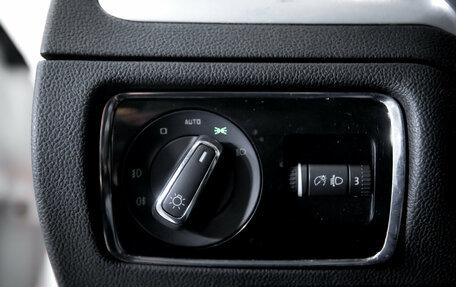 Skoda Superb III рестайлинг, 2012 год, 1 099 000 рублей, 15 фотография