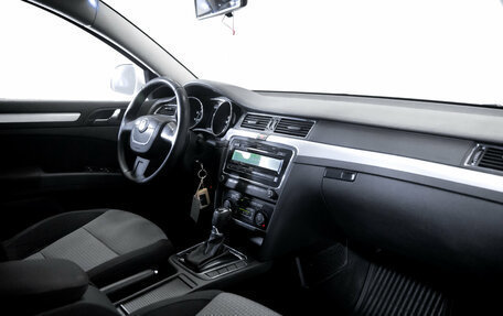 Skoda Superb III рестайлинг, 2012 год, 1 099 000 рублей, 23 фотография