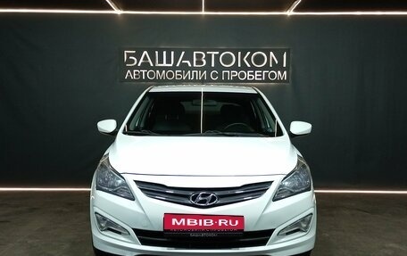 Hyundai Solaris II рестайлинг, 2015 год, 1 080 000 рублей, 2 фотография