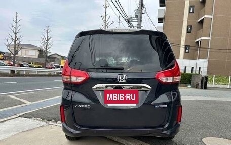 Honda Freed II, 2022 год, 1 346 000 рублей, 6 фотография