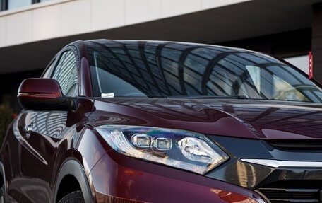 Honda Vezel, 2014 год, 2 050 000 рублей, 2 фотография