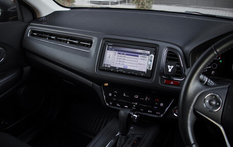 Honda Vezel, 2014 год, 2 050 000 рублей, 24 фотография