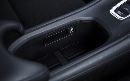 Honda Vezel, 2014 год, 2 050 000 рублей, 31 фотография