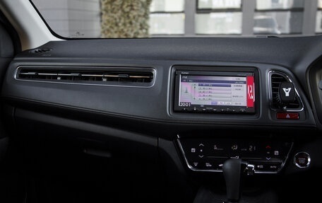 Honda Vezel, 2014 год, 2 050 000 рублей, 32 фотография