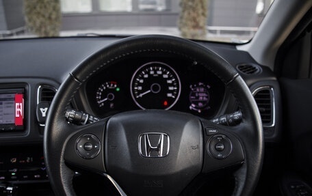 Honda Vezel, 2014 год, 2 050 000 рублей, 23 фотография