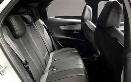 Peugeot 3008 II, 2022 год, 2 025 000 рублей, 8 фотография