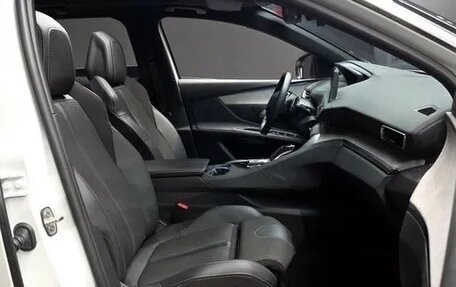 Peugeot 3008 II, 2022 год, 2 025 000 рублей, 5 фотография