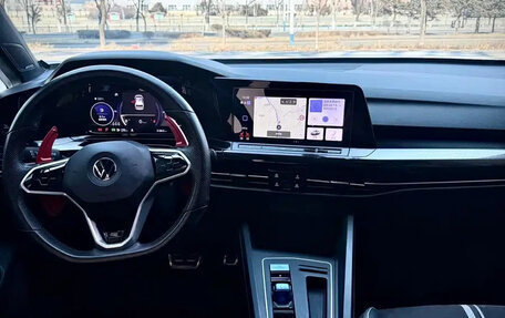 Volkswagen Golf VIII, 2023 год, 2 120 007 рублей, 22 фотография