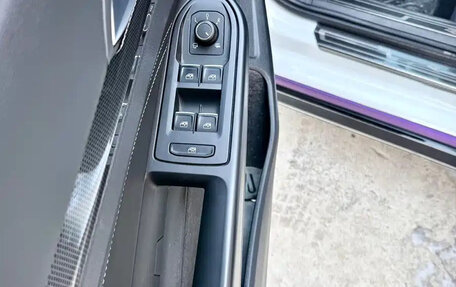 Volkswagen Golf VIII, 2023 год, 2 120 007 рублей, 18 фотография