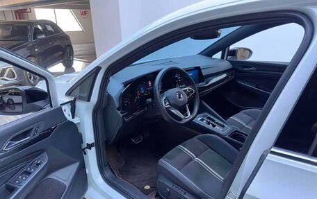 Volkswagen Golf VIII, 2023 год, 1 920 000 рублей, 10 фотография