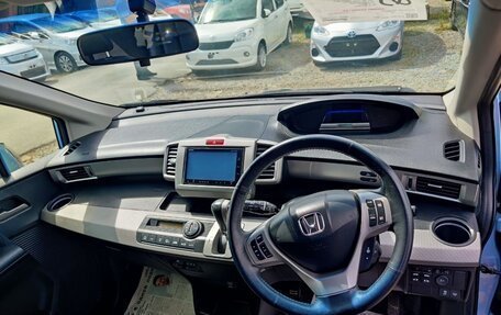 Honda Freed I, 2014 год, 880 000 рублей, 9 фотография