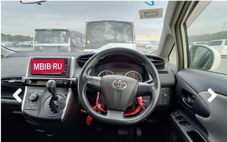 Toyota Wish II, 2012 год, 1 080 000 рублей, 7 фотография