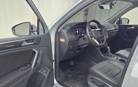 Volkswagen Tiguan II, 2022 год, 3 355 000 рублей, 5 фотография