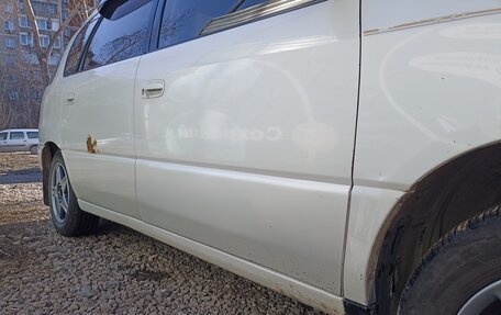 Toyota Ipsum II, 1999 год, 420 000 рублей, 8 фотография