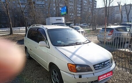 Toyota Ipsum II, 1999 год, 420 000 рублей, 1 фотография