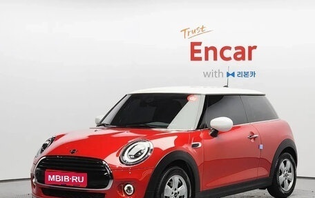 MINI Hatch, 2023 год, 1 985 000 рублей, 1 фотография