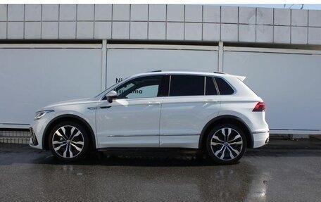 Volkswagen Tiguan II, 2022 год, 2 400 000 рублей, 4 фотография